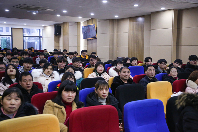 “家校同心 攜手共進”南京新華不一樣的期末考試! “家校同心 攜手共進”南京新華不一樣的期末考試!