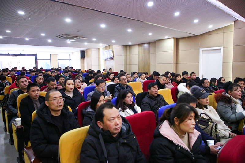 南京新華“家校同心 攜手共進(jìn)”期末結(jié)課答辯分享會圓滿收官 南京新華“家校同心 攜手共進(jìn)”期末結(jié)課答辯分享會圓滿收官