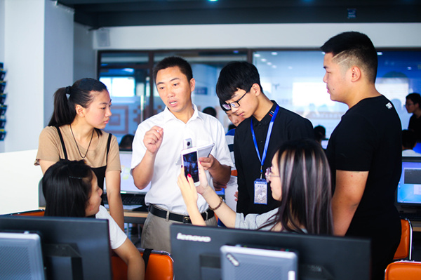 信息安全:互聯(lián)網(wǎng)時代的安全衛(wèi)士!人才缺口近百萬! 信息安全:互聯(lián)網(wǎng)時代的安全衛(wèi)士!人才缺口近百萬!