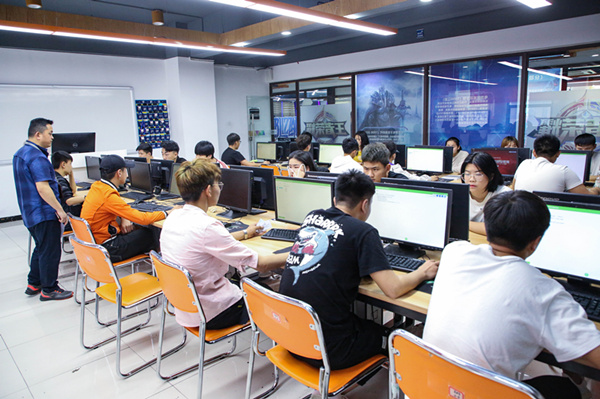 搞互聯網教育我們是認真的,搞互聯網知識競賽我們也是認真的! 搞互聯網教育我們是認真的,搞互聯網知識競賽我們也是認真的!