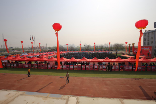 行業(yè)先鋒 新華互聯(lián)網科技引導當代互聯(lián)網職業(yè)教育升級與變革 行業(yè)先鋒 新華互聯(lián)網科技引導當代互聯(lián)網職業(yè)教育升級與變革