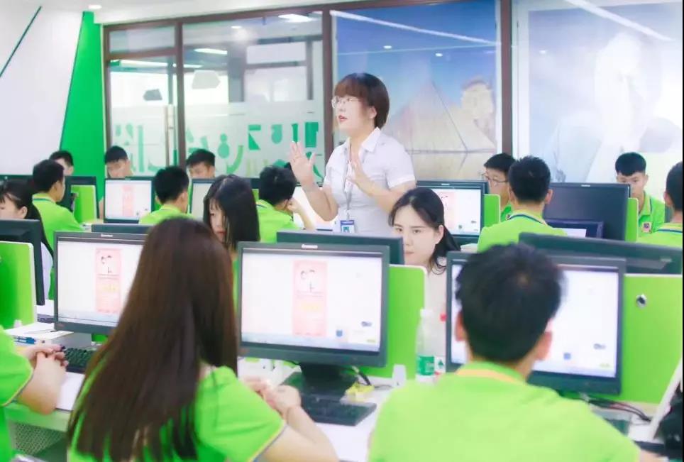 這個父親節,要大聲說出你的愛哦! 這個父親節,要大聲說出你的愛哦!