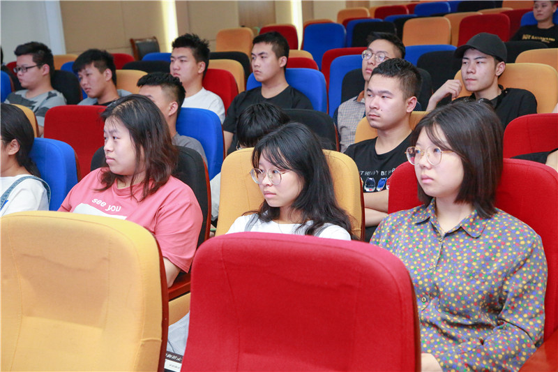 創(chuàng)就業(yè)宣傳周活動(dòng)集錦丨畢業(yè)即就業(yè),我們不是說(shuō)說(shuō)而已哦! 創(chuàng)就業(yè)宣傳周活動(dòng)集錦丨畢業(yè)即就業(yè),我們不是說(shuō)說(shuō)而已哦!