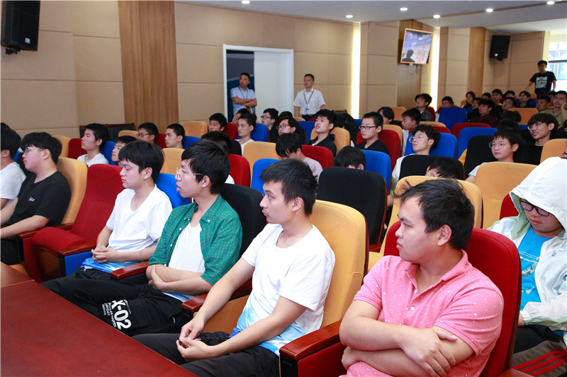 創(chuàng)就業(yè)宣傳周活動(dòng)集錦丨畢業(yè)即就業(yè),我們不是說(shuō)說(shuō)而已哦! 創(chuàng)就業(yè)宣傳周活動(dòng)集錦丨畢業(yè)即就業(yè),我們不是說(shuō)說(shuō)而已哦!