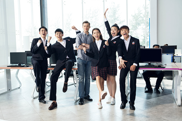 世界青年技能日 新華學子憑一技之長實現人生價值 世界青年技能日 新華學子憑一技之長實現人生價值