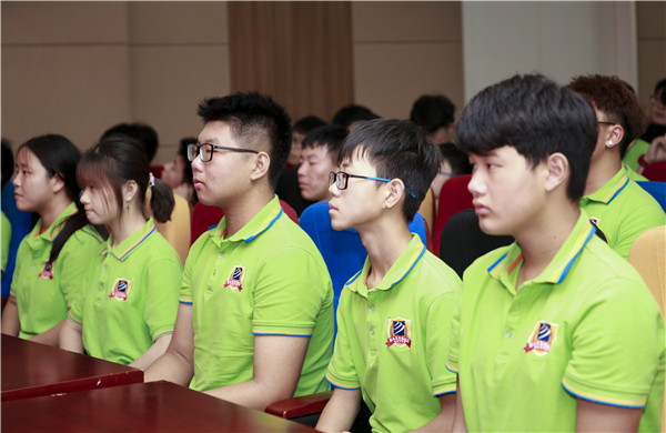 我&設計——《老師來了》為你講解“互聯網公司的設計”