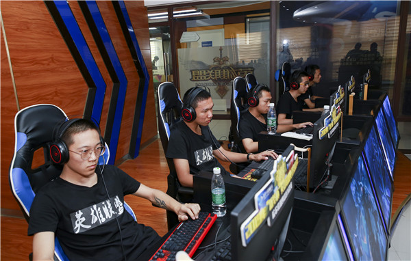 2019年“新華杯”英雄聯盟電子競技大賽皖蘇贛湘四省區域決賽順利舉行! 2019年“新華杯”英雄聯盟電子競技大賽皖蘇贛湘四省區域決賽順利舉行!