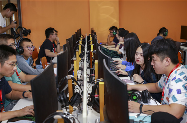 江蘇省第二屆廣告行業設計制作技能大賽在南京隆重開幕