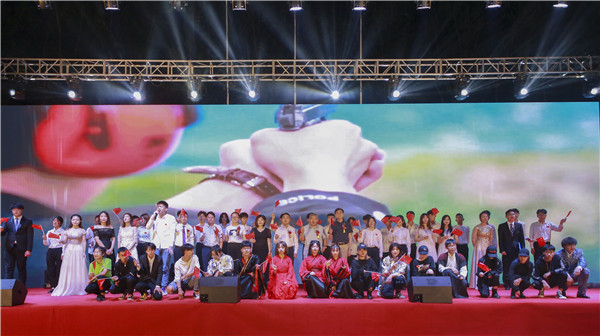 南京新華2019年新生開學(xué)典禮暨CEAC獎(jiǎng)學(xué)金頒獎(jiǎng)盛典隆重舉行！