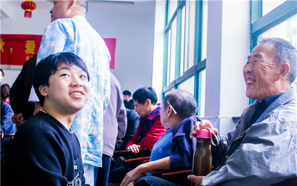 你我志愿心,傳遞敬老情——南京新華學子走進秣陵街道敬老院 你我志愿心,傳遞敬老情——南京新華學子走進秣陵街道敬老院