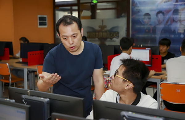 如何看待電商<a href=http://njxh.cn target=_blank class=infotextkey>專業</a>的發展前景？