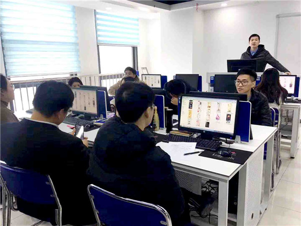 南京新華“感恩有你”平面海報設計大賽圓滿舉行！