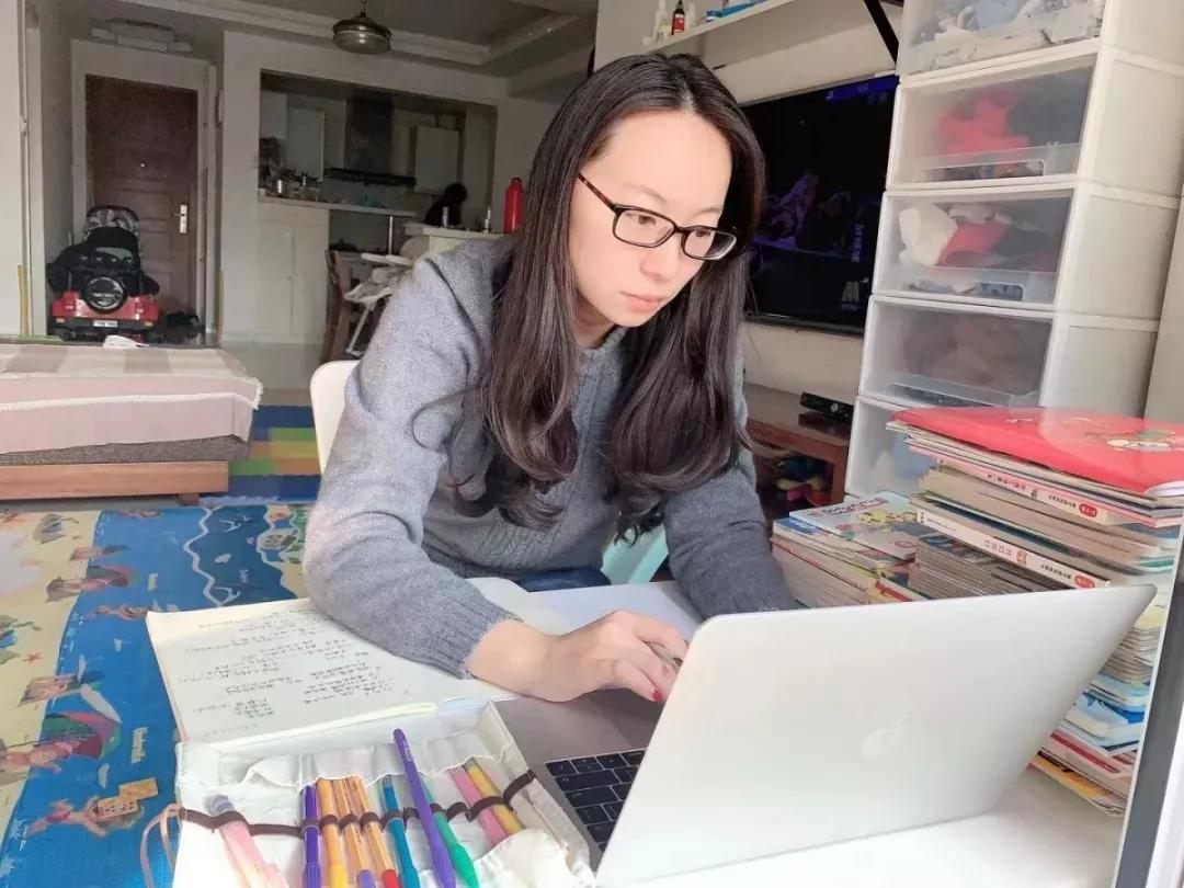 休假不休課,停課不停學(xué),足不出戶在線學(xué)技術(shù)! 休假不休課,停課不停學(xué),足不出戶在線學(xué)技術(shù)!