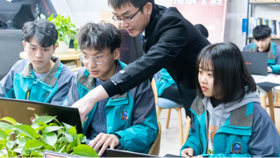 【媒體關注】國家發布16個新職業—人工智能看新華