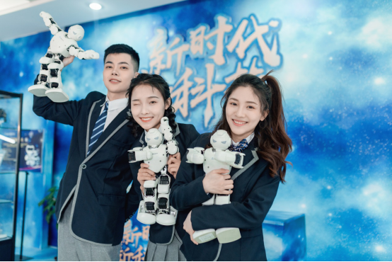 【媒體關注】國家發布16個新職業—人工智能看新華