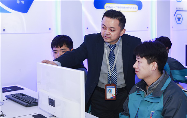 2020年男生學什么技術好，看看未來十年最緊缺職業