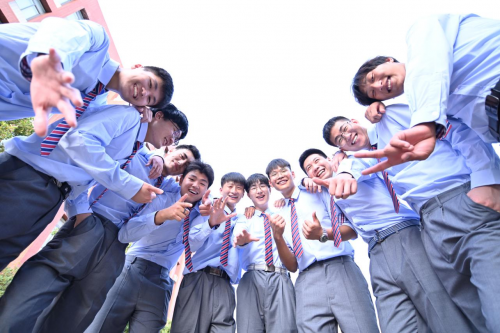 擇校期丨來新華電腦教育，好學校贏得好未來！