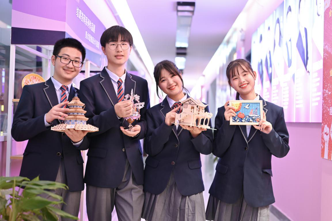 來新華學技術，技能+學歷+就業，多重保障！