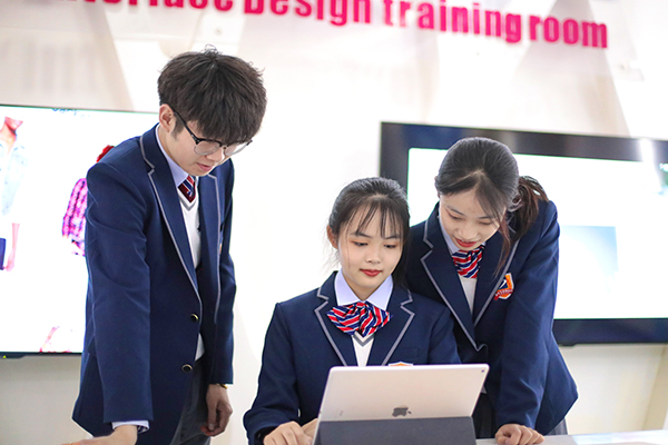 來新華學技術，技能+學歷+就業，多重保障！