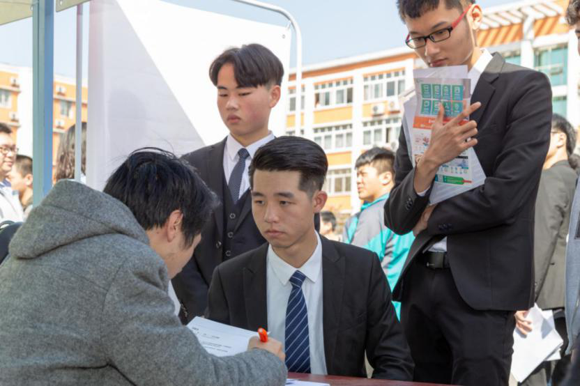 人人出彩 技能強國，新華邀你體驗工匠精神