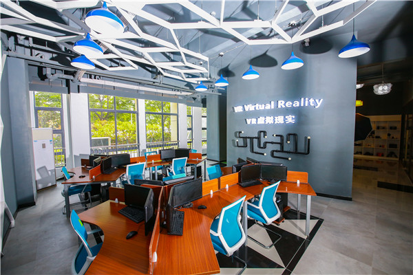 學互聯網技術，選擇南京新華，你拒絕不了幾大理由！