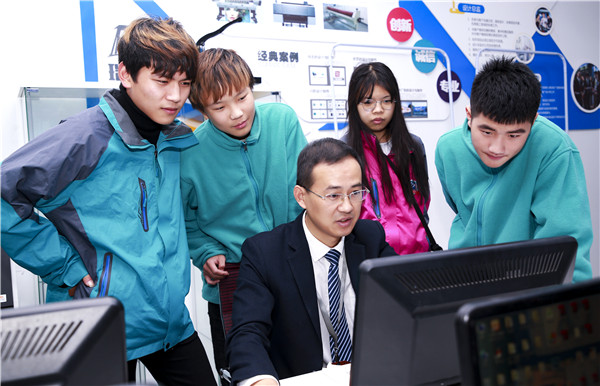 考不上<a href=http://njxh.cn target=_blank class=infotextkey>高中</a>怎么辦？南京新華電腦專修學院了解一下