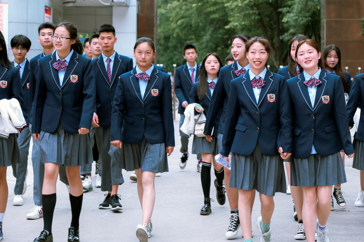 肩負職教強國重任，新華電腦學校升級“五項能力”培養互聯網高技能人才！