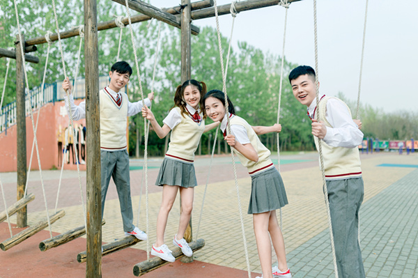 初中畢業選擇讀中專有什么好處？