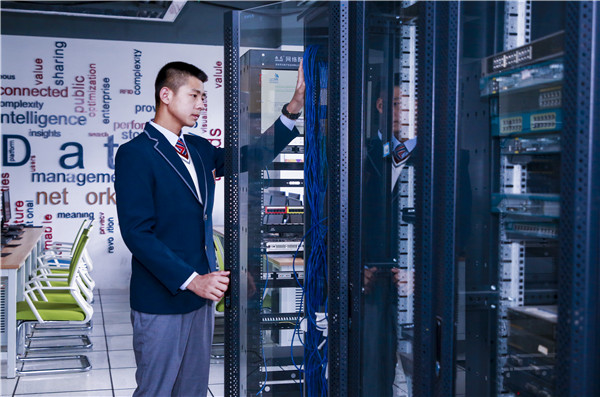 計(jì)算機(jī)<a href=http://njxh.cn target=_blank class=infotextkey>專業(yè)</a>未來前景怎么樣？