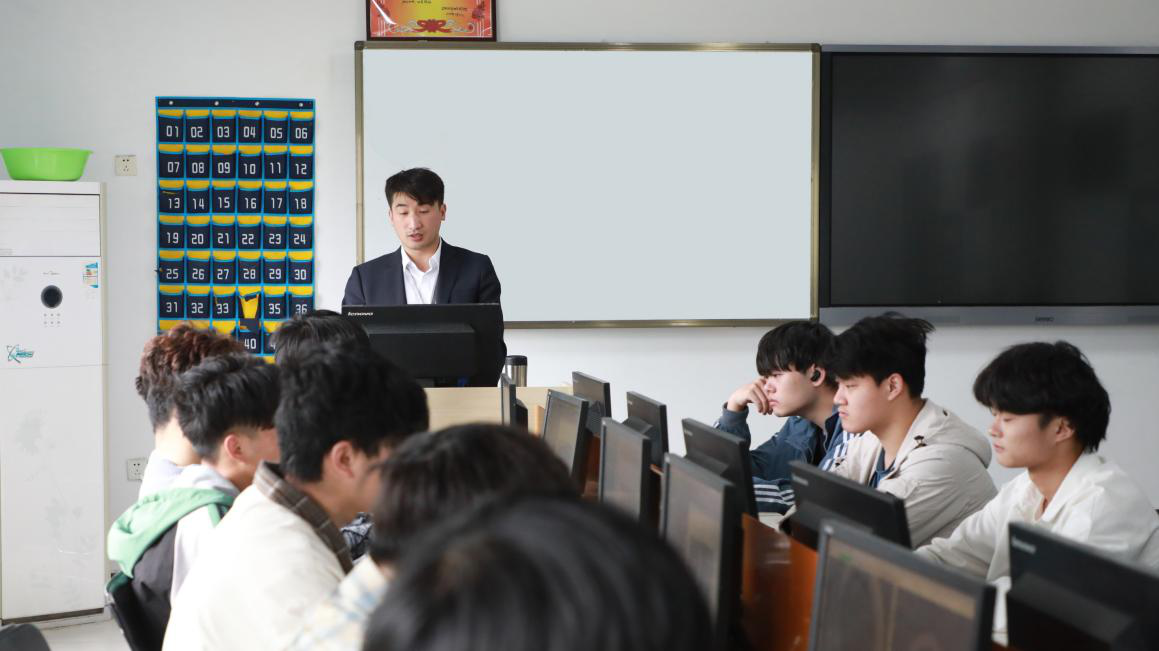 這個動漫火了！揭秘《新華小趣事》創作團隊背后的故事！