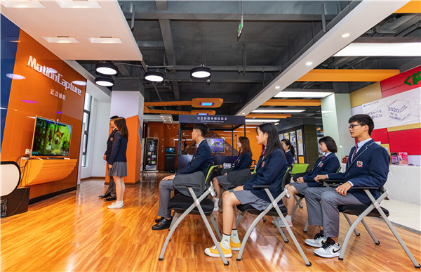 南京新華五一試學體驗周火爆開啟！