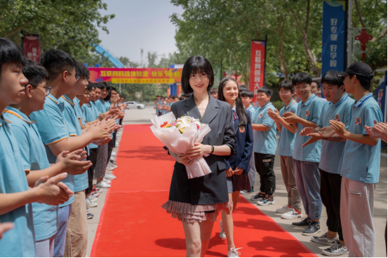 學互聯網技術  演員盧杉向你推薦新華熱門好<a href=http://njxh.cn target=_blank class=infotextkey>專業</a>