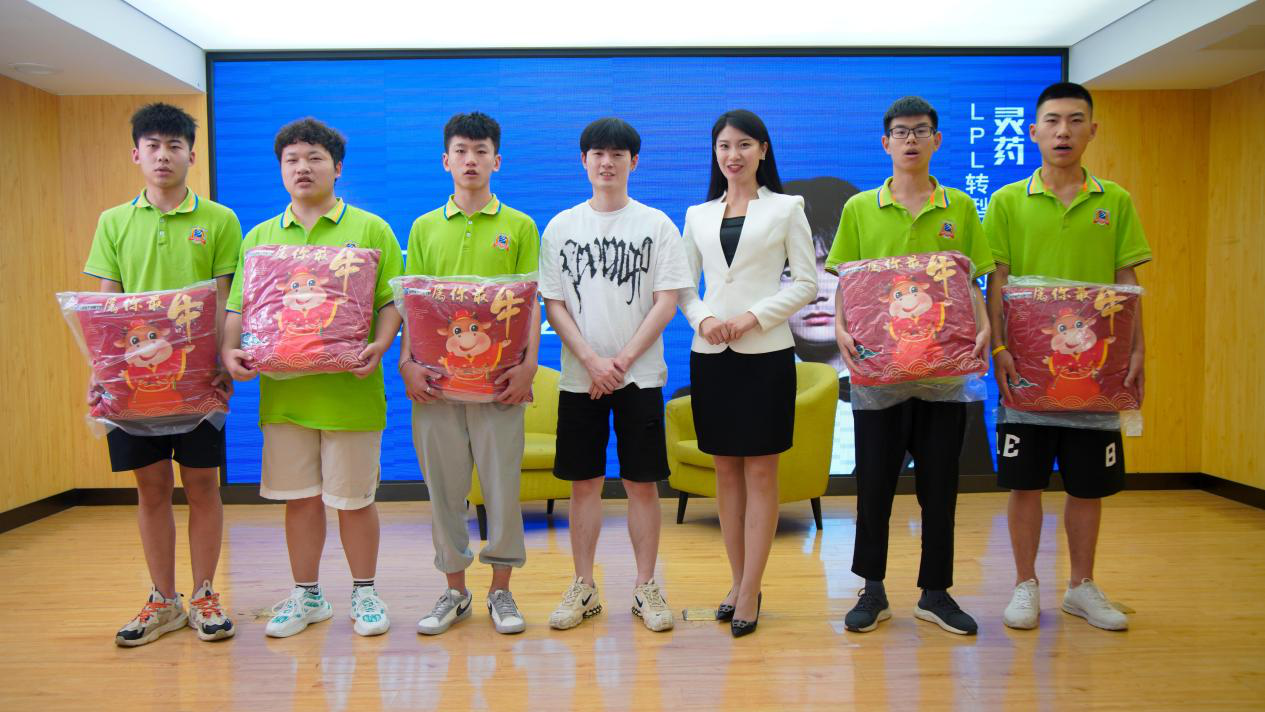 《老師來了》公開課全新起航，“護國螳螂”靈藥激情開講！