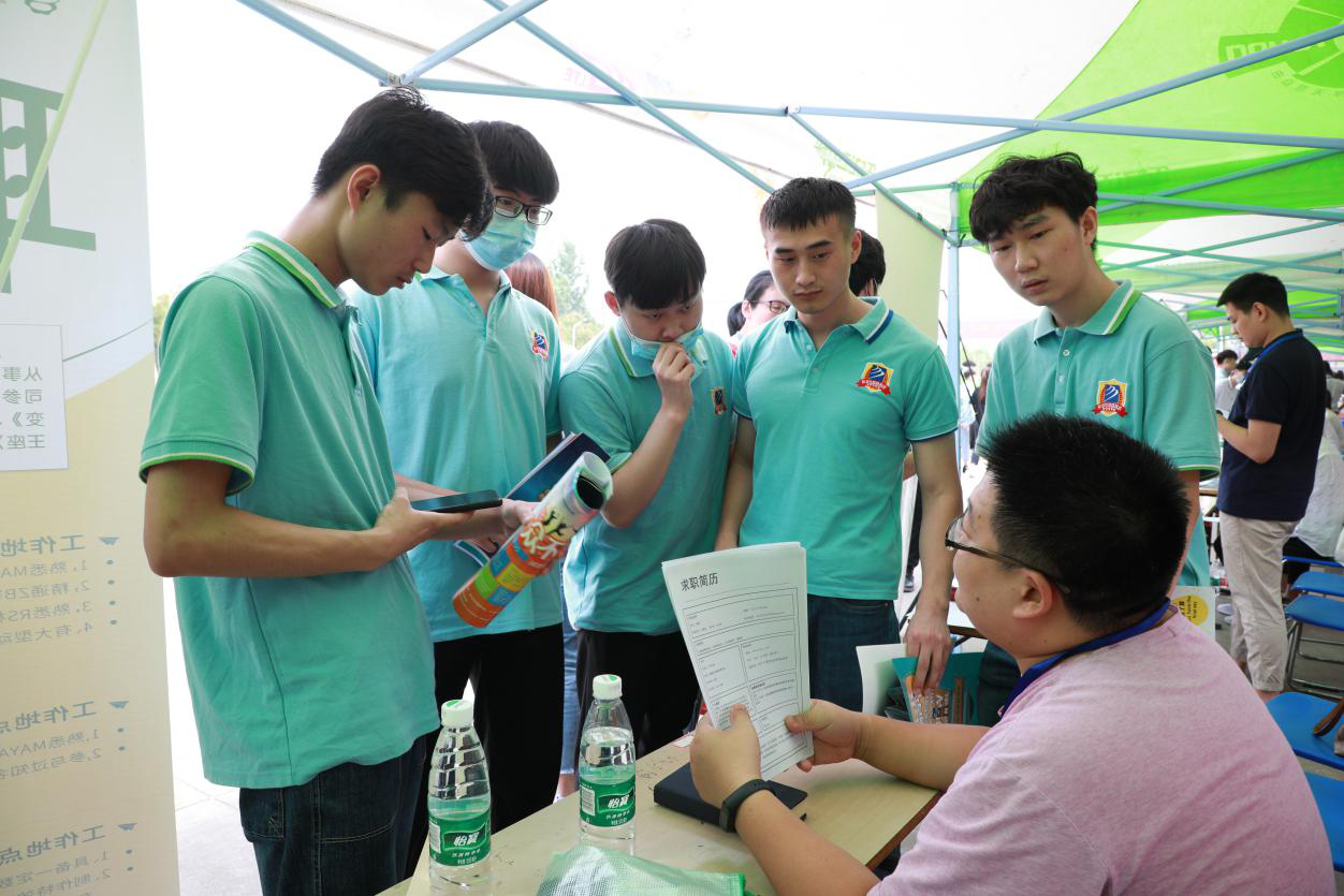 這些數(shù)字,見證新華實力! 這些數(shù)字,見證新華實力!