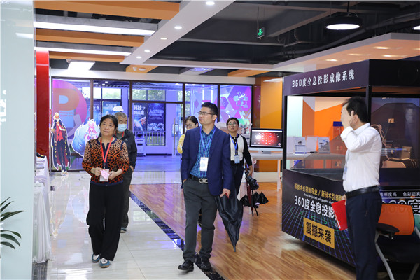 學校領導帶隊開展2021年術科類加試考試巡視工作 學校領導帶隊開展2021年術科類加試考試巡視工作