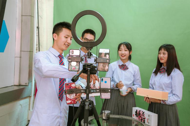 厲害了我的學姐!2021雙11直播PK龍虎榜 厲害了我的學姐!2021雙11直播PK龍虎榜