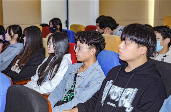 就業保障丨企業進校園，助力南新學子就業