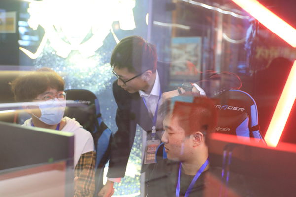 屢創新高！2021年新華學子薪資盤點