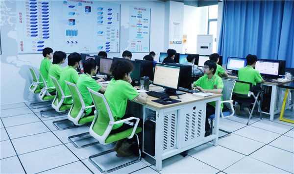 技能讓生活更美好|“新職教 新未來”南京新華開啟職教周活動 技能讓生活更美好|“新職教 新未來”南京新華開啟職教周活動