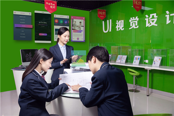 南京新華學校怎么樣？