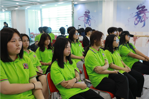 南京新華平面設(shè)計(jì)課程結(jié)課答辯分享會圓滿結(jié)束 南京新華平面設(shè)計(jì)課程結(jié)課答辯分享會圓滿結(jié)束