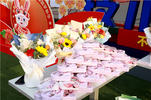 “三八”國際婦女節來臨，南京新華向所有女性致以節日最美好的祝福！