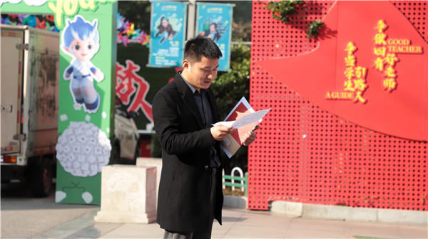 歡送我校人工智能<a href=http://njxh.cn target=_blank class=infotextkey>專業</a>優秀學子赴上海天孚工作