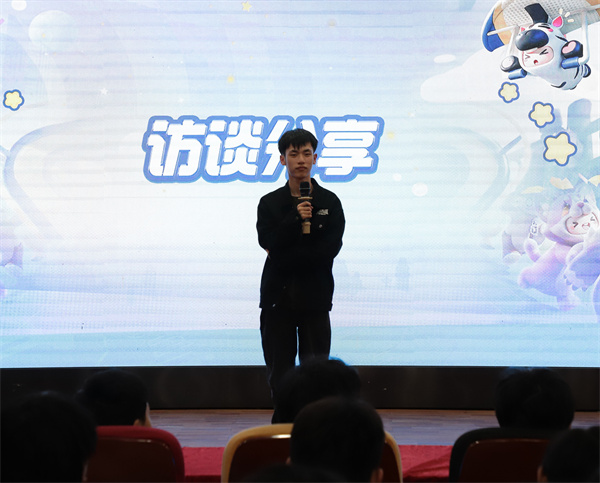 載譽學子榮耀歸來——我校21屆學子姜永杰斬獲《元夢之星》全國總冠軍 載譽學子榮耀歸來——我校21屆學子姜永杰斬獲《元夢之星》全國總冠軍