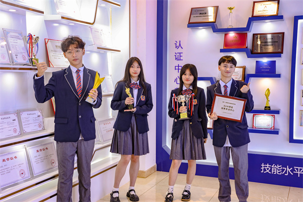 1741939723160121.jpg 2O2A1515.jpg