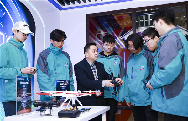 初中男生學什么專業技術好就業？