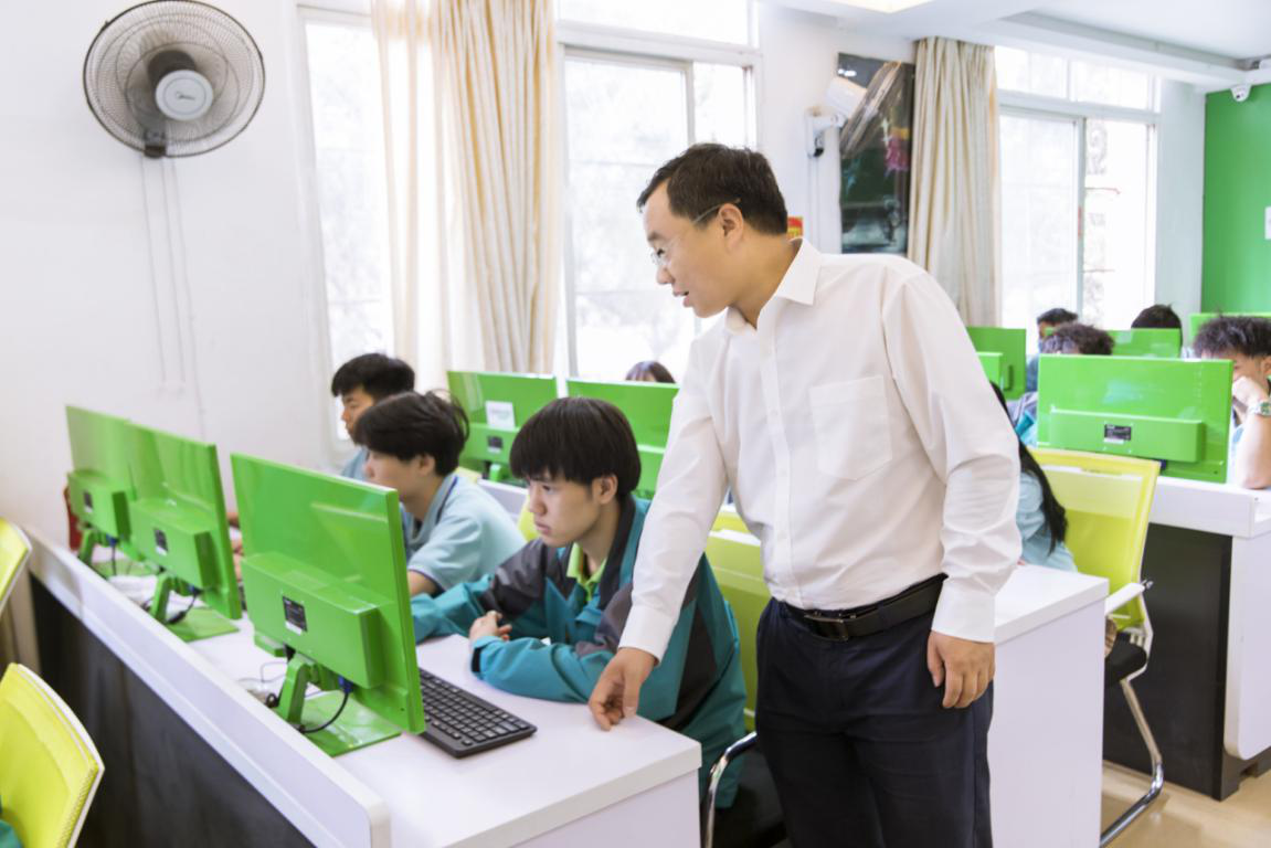 專業榜樣 | 砥礪前行 時代風向！